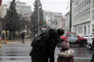 Προειδοποίηση Καλλιάνου για χιόνια ακόμα και στο κέντρο της Αθήνας, ποιοι δρόμοι θέλουν προσοχή