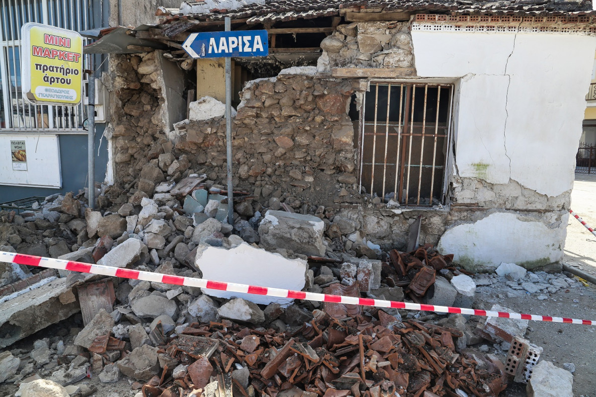 Αναστέλλεται η ένταξη της Λάρισας στο «βαθύ κόκκινο» λόγω των σεισμών