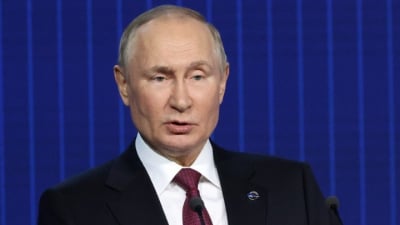 Ο Πούτιν απηύθυνε Πρωτοχρονιάτικες ευχές με στρατιώτες