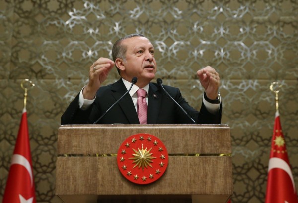 Η Τουρκία μπορεί να κάνει επιχειρήσεις κατά «τρομοκρατών» χωρίς την «έγκριση» ξένων κρατών