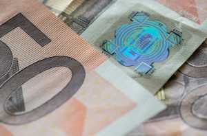 ΥΠΕΣ: 103,3 εκατ ευρω στους δήμους για μισθοδοσίες προσωπικού
