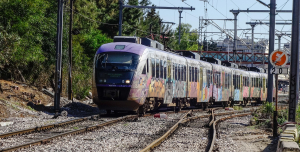 Στα λόγια τα μέτρα για τον σιδηρόδρομο: Έσπασαν ράγες στο δίκτυο, δύο ώρες ταλαιπωρία για επιβάτες