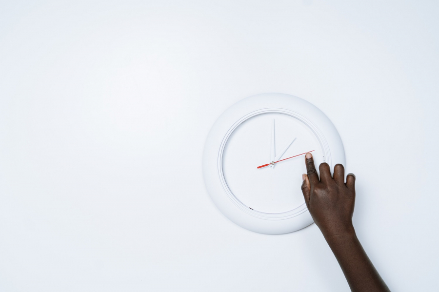 Αλλαγή ώρας 2022: Πότε γυρίζουμε τα ρολόγια μας μία ώρα μπροστά
