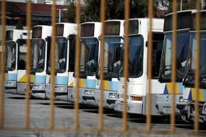 Βρώμικα κυκλοφορούν εδώ και μήνες τα λεωφορεία