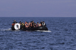 Εκτός ελέγχου το μεταναστευτικό - Εντοπίστηκαν 51 μετανάστες ανοιχτά της Σάμου