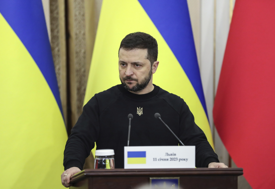 Ουκρανία: Ο Ζελένσκι καρατόμησε κυβερνητικούς αξιωματούχους