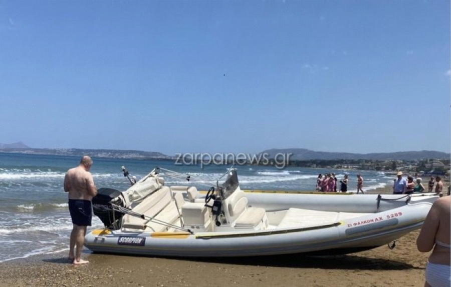Πανικός σε παραλία των Χανίων, ακυβέρνητο σκάφος βγήκε... στη στεριά