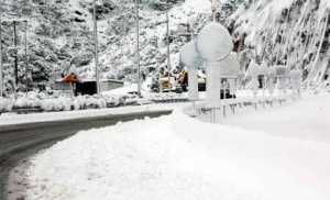 Έντονη χιονόπτωση στα χιονοδρομικά κέντρα Κεντρικής και Δυτικής Μακεδονίας