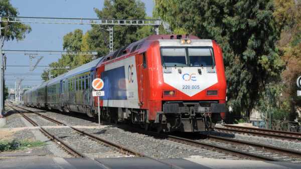 Δημοπρατείται η ηλεκτροδότηση του σιδηρόδρομου Βόλου Λάρισας μέσα στο 2015