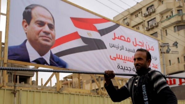 Στις κάλπες οι Αιγύπτιοι για τις προεδρικές εκλογές
