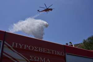 «Κόκκινος συναγερμός» για πυρκαγιές στη χώρα: Σε επιφυλακή η πυροσβεστική - Οδηγίες προς τους πολίτες