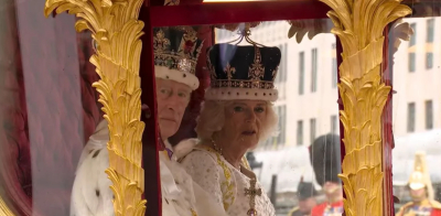 Βασιλιάς Κάρολος: Το βαρύ, ασήκωτο και πανάκριβο στέμμα και τα χρυσά άμφια της στέψης