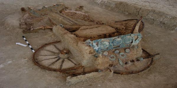 Ανακάλυψαν άμαξα 2.500 χρόνων