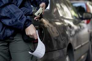 Από Δευτέρα πρόστιμα θα μοιράζει η Δημοτική Αστυνομία Βόλου για τις κάρτες στάθμευσης