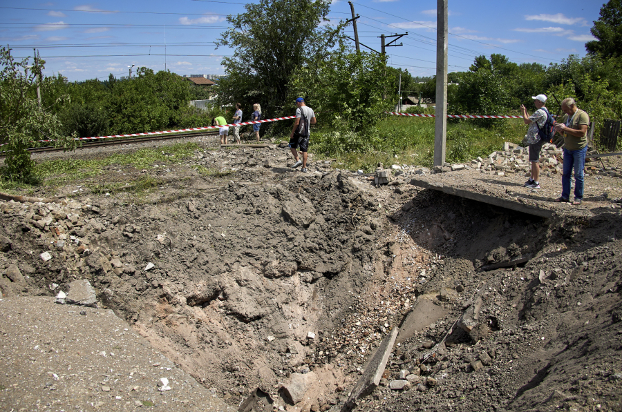 Ουκρανία: Περικυκλωμένο το Λισίντσακ, αδύνατη η εκκένωση της πόλης λόγω των σφοδρών βομβαρδισμών