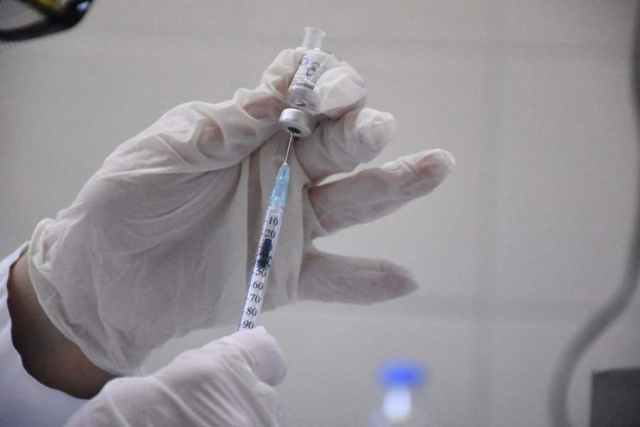 Το εμβόλιο της γερμανικής CureVac πέρασε την πρώτη δοκιμή, διατηρείται σε απλό ψυγείο
