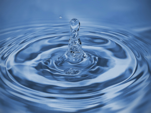 ΟΗΕ: Τουλάχιστον 2 δις άνθρωποι πίνουν νερό μολυσμένο από περιττώματα - Το νερό είναι δημόσιο αγαθό
