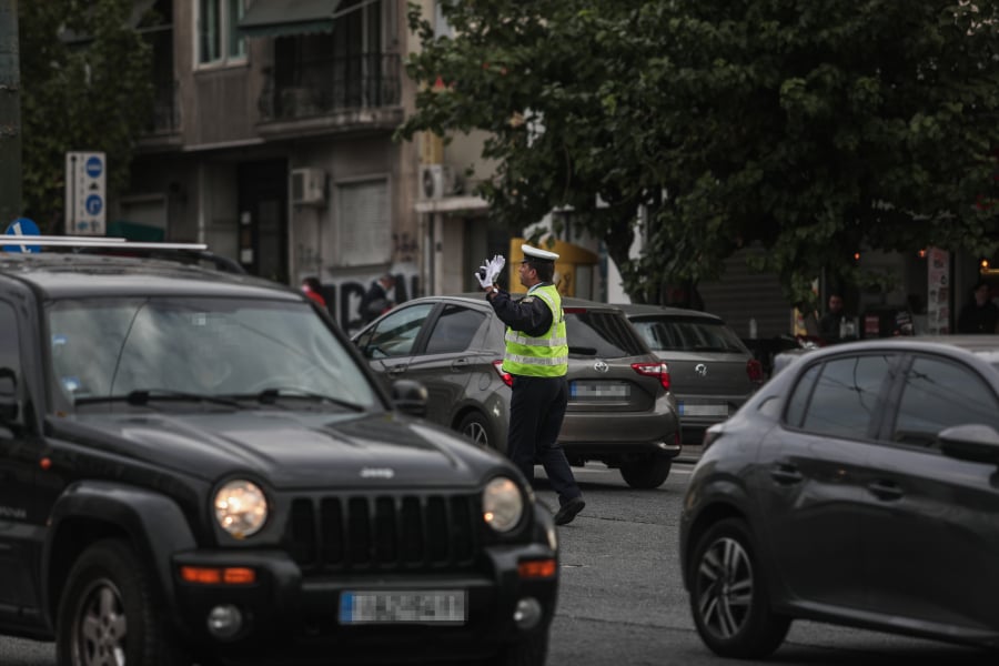 Κίνηση στους δρόμους: Δύσκολη μέρα για τους οδηγούς, «παραλύει» η Αθήνα από την απεργία στα Μέσα Μεταφοράς