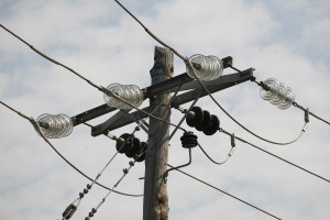 ΔΕΔΔΗΕ: Αποκατάσταση ηλεκτροδότησης σε Άνδρο και Τήνο