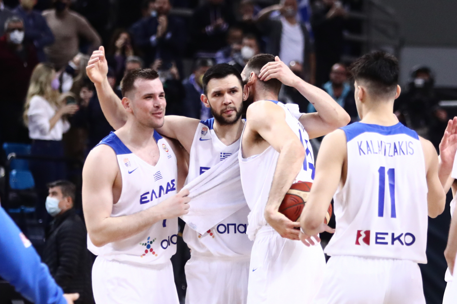 Μπάσκετ: Πολύτιμη νίκη για την εθνική επί της Τουρκίας (72-71) με λυτρωτή τον Παπανικολάου