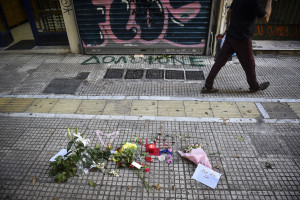 Θάνατος Ζακ Κωστόπουλου: Η οικογένεια ζητά να οριστεί επιτέλους η δίκη για τη «σε δημόσια θέα δολοφονία του»