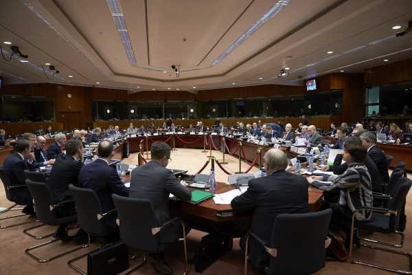 Στόχος να κλείσει η αξιολόγηση πριν το Eurogroup της 26ης Ιανουαρίου