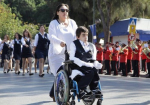 Πέθανε ο 20χρονος Κωνσταντίνος Κριτζάς - Μαχητής της ζωής, σημαιοφόρος στο αναπηρικό αμαξίδιο, είχε μπει στη Νομική