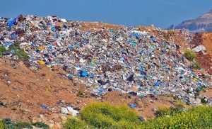 Αναβρασμός στο Λεβίδι για τα σκουπίδια της Τρίπολης