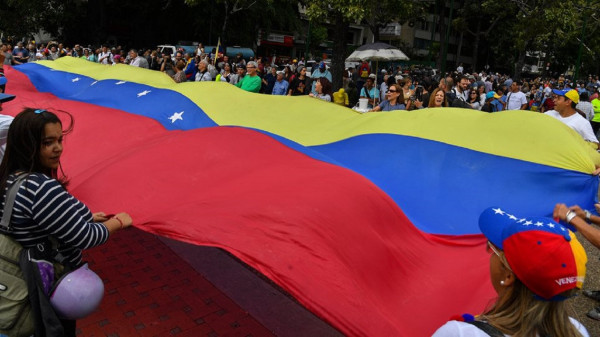 Βενεζουέλα: Οι αρχές απαγόρευσαν τον απόπλου όλων των σκαφών μέχρι την Κυριακή «για λόγους ασφαλείας»