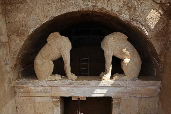 Υπουργείο Πολιτισμού: Τα έργα στην Αμφίπολη καθυστερούν γιατί η ανασκαφή έγινε με λάθος τρόπο