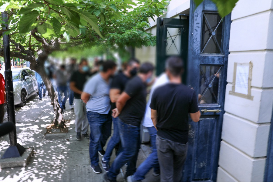 Ζάκυνθος: Προφυλακίστηκαν τέσσερις από τους οκτώ συλληφθέντες για τη δολοφονία της συζύγου Κορφιάτη