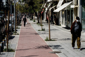 Κορονοϊός Ελλάδα: Νέοι κανόνες για δημόσιες υπηρεσίες, επιχειρήσεις και ΜΜΜ (ΦΕΚ)