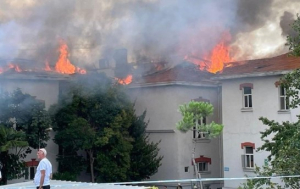«Μπαλουκλί»: Συγκλονίζει ο διευθυντής του ελληνικού νοσοκομείου για την μάχη με τις φλόγες (Βίντεο)
