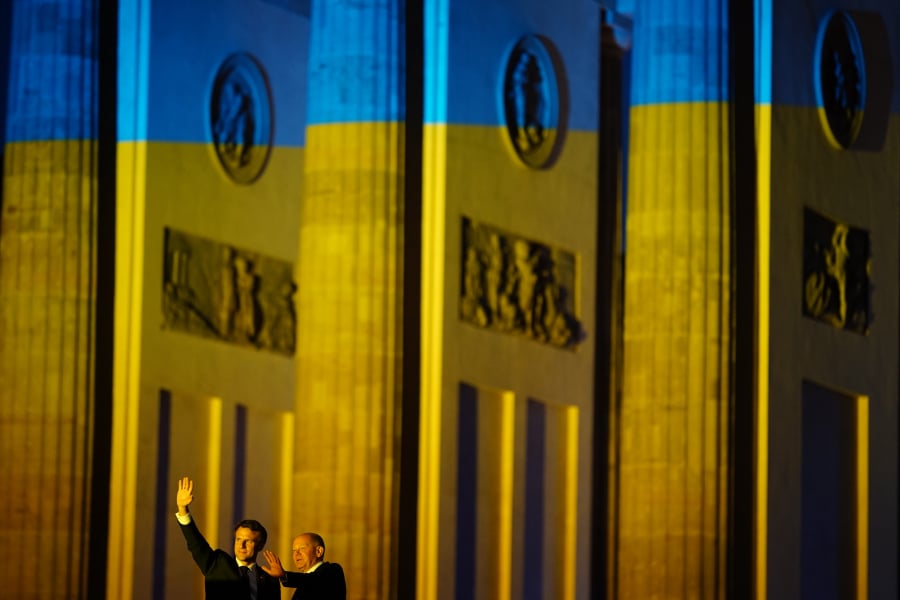 Ουκρανία: Πρέσινγκ Μακρόν-Σολτς σε Πούτιν για απευθείας συνομιλίες με Ζελένσκι και γρήγορα
