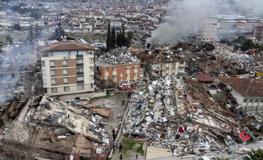 Ο φονικός σεισμός στην Τουρκία μετατόπισε την πλάκα της Ανατολίας έως και 10 μέτρα: «Τα 7,5 Ρίχτερ ήταν από άλλο ρήγμα» λέει το EMSC