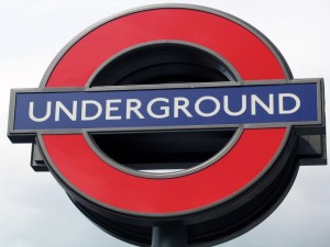 Kαπνός στον σταθμό Oxford Circus του μετρό στην... καρδιά του Λονδίνου