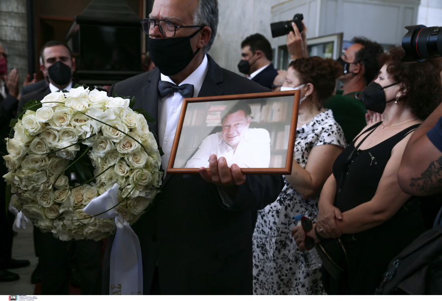 Ηλίας Νικολακόπουλος: Το τελευταίο αντίο στο Α&#039; Νεκροταφείο, ο επικήδειος του Αλέξη Τσίπρα (εικόνες)