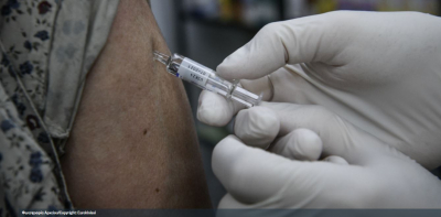 Ανοίγουν τα ραντεβού για την τρίτη δόση εμβολίου, ποιοι παίρνουν τη σκυτάλη μετά τις ευπαθείς ομάδες