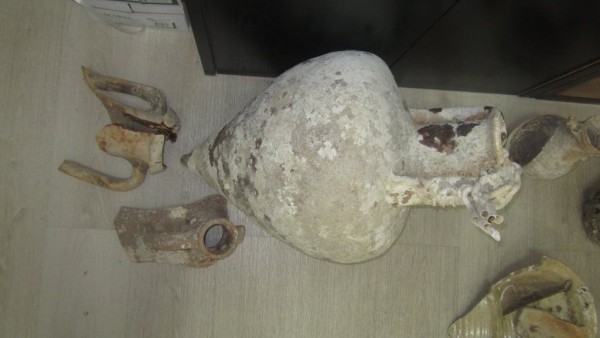 Ολόκληρο αρχαιολογικό θησαυρό έκρυβε 45χρονος στο σπίτι του