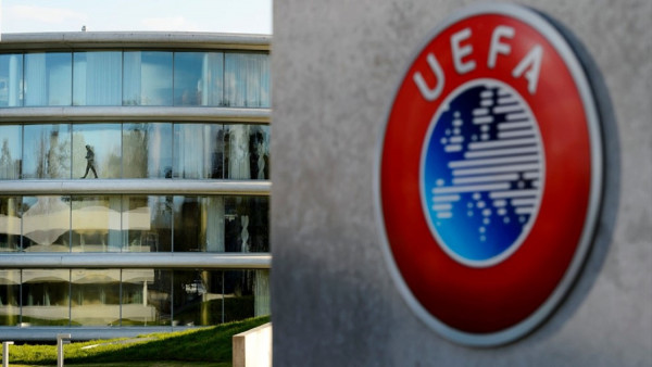 Κορονοϊός: H UEFA διαψεύδει το λουκέτο μέχρι τα τέλη του 2021