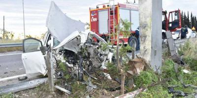 Τροχαίο δυστύχημα στην Ημαθία: Νεκρός ο 49χρονος οδηγός, εικόνες που σοκάρουν (εικόνες - βίντεο)