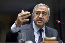 Κυπριακό: Σε τουρκικές εγγυήσεις και εκ περιτροπής προεδρία επιμένει ο Ακιντζί