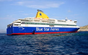 Μηχανική βλάβη στο Blue Star Paros - Επιστρέφει στον Πειραιά