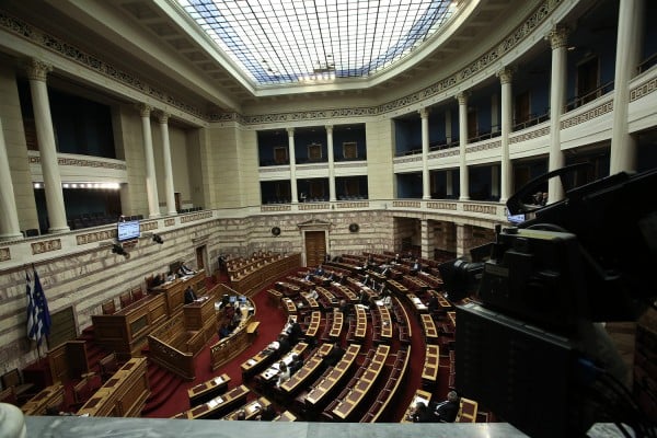 Την Τρίτη κατατίθεται στη Βουλή το πολυνομοσχέδιο με τα προαπαιτούμενα