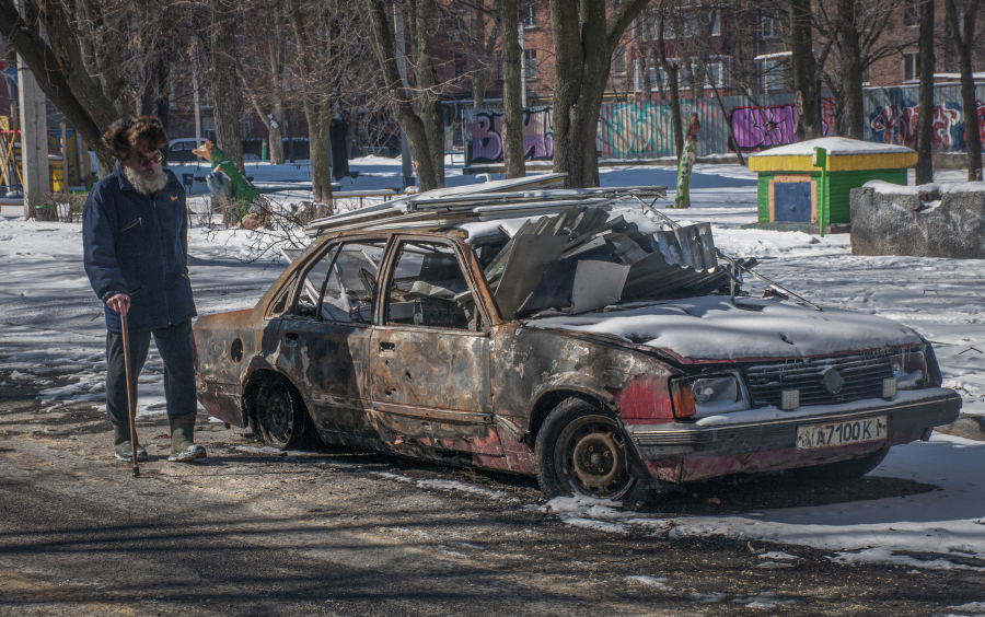 Ουκρανία: «Οι Ρώσοι έχουν πάρει εντολή να χτυπούν αμάχους ακόμα και παιδιά» - Επτά νεκροί από πυρά σε κονβόι (βίντεο)