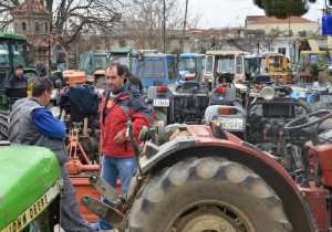 Με συμμετοχή αγροτών η σημερινή απεργιακή πορεία στη Λάρισα