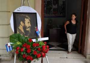 Ολοκληρώθηκε η κηδεία του Φιντέλ Κάστρο με 21 κανονιοβολισμούς