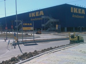Ιταλία: Απεργία στο Ikea του Μιλάνου για την απόλυση μητέρας παιδιού με ειδικές ανάγκες
