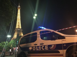 Λήξη συναγερμού στο Παρίσι με μία σύλληψη αφού εκκενώθηκε ο πύργος του Άιφελ