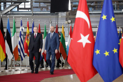 Η ΕΕ «τραβάει το αυτί» της Τουρκίας: «Σταματήστε την απειλητική ρητορική έναντι της Ελλάδας»